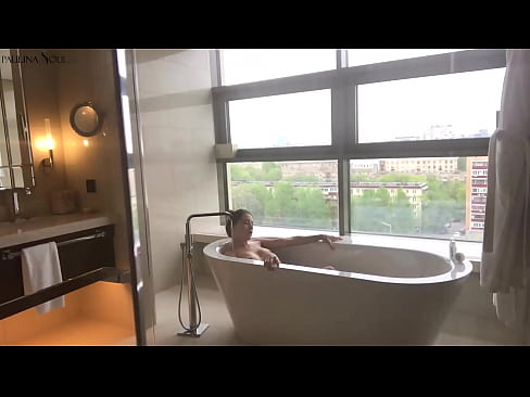 ❤️ En fantastisk babe som lidenskapelig rykker av seg fitta på badet Pornovideo ved no.com-porn-mz.ru
