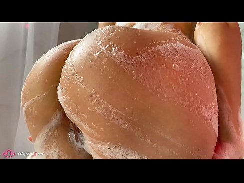❤️ Brunette onanerer fitte med vibrator til intens orgasme i dusjen Pornovideo ved no.com-porn-mz.ru