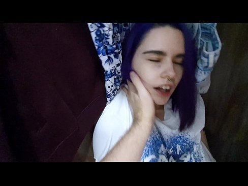 ❤️ Fant min søster i skapet og hjalp henne med å komme Pornovideo ved no.com-porn-mz.ru